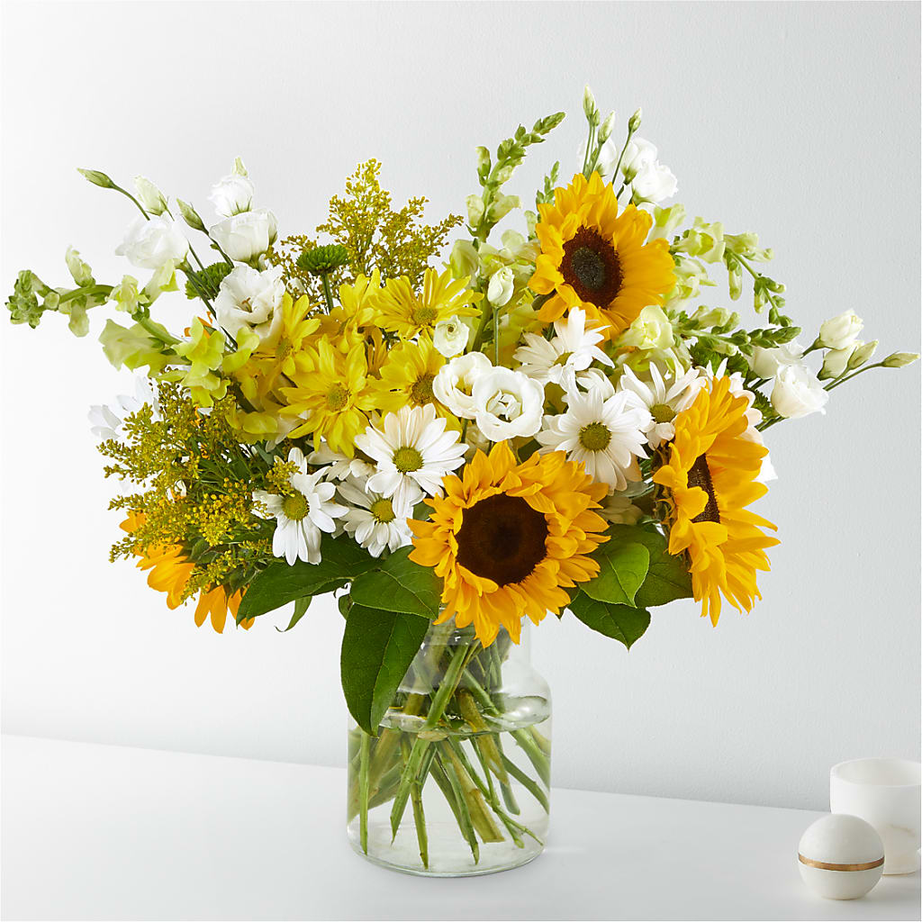 Hello Sunshine Bouquet – Petal Palace, Lamesa TX