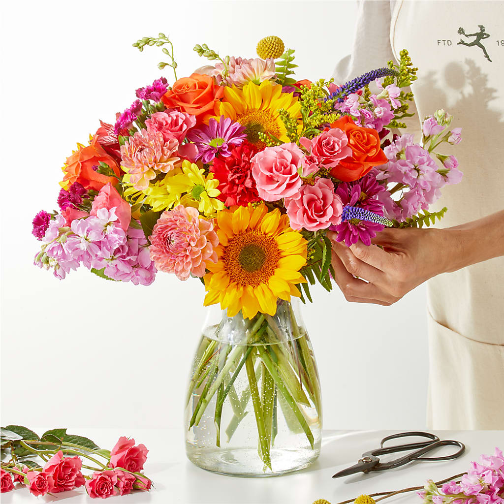 Cue the Confetti - A Florist Original – Petal Palace, Lamesa TX