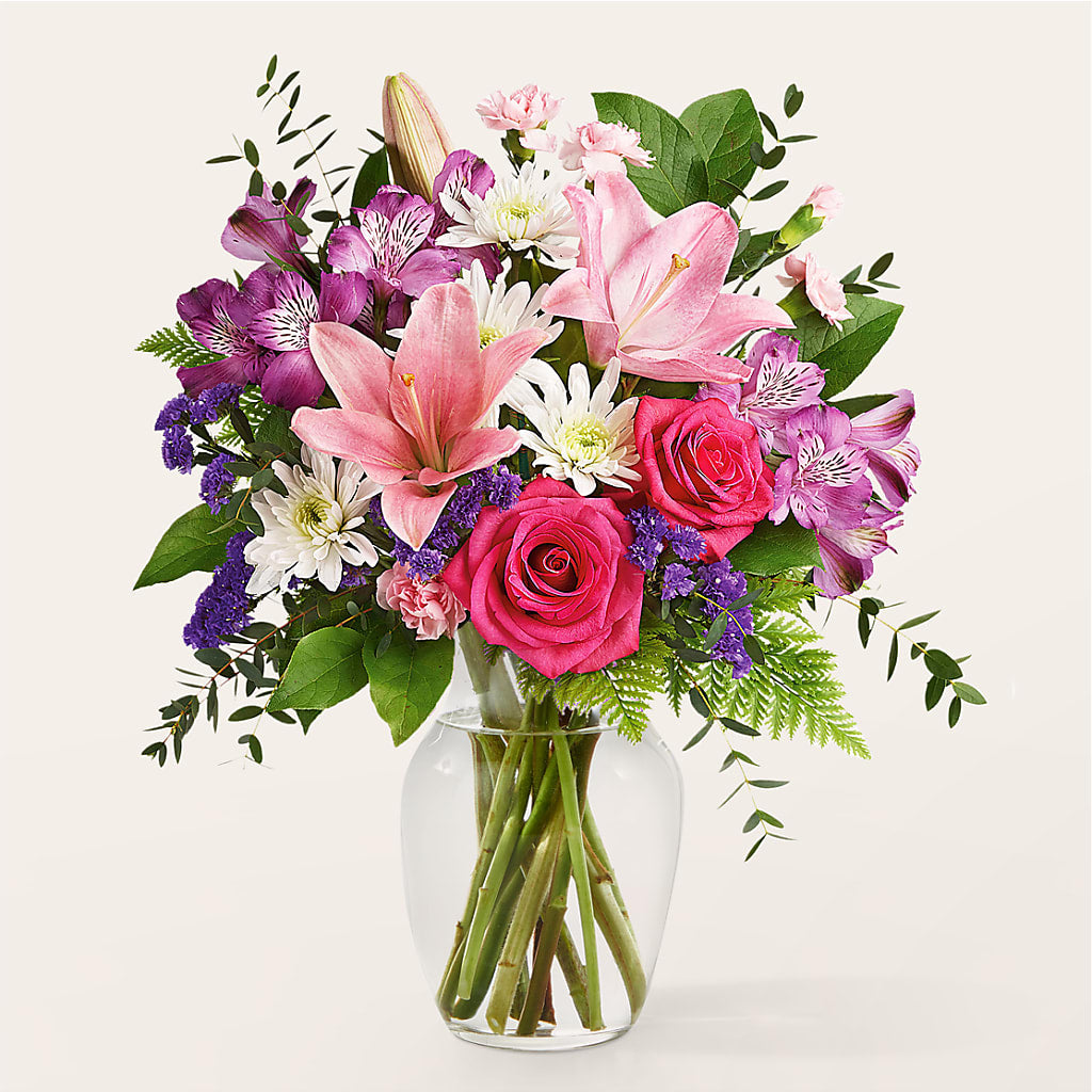 Lace & Pearls Bouquet – Petal Palace, Lamesa TX
