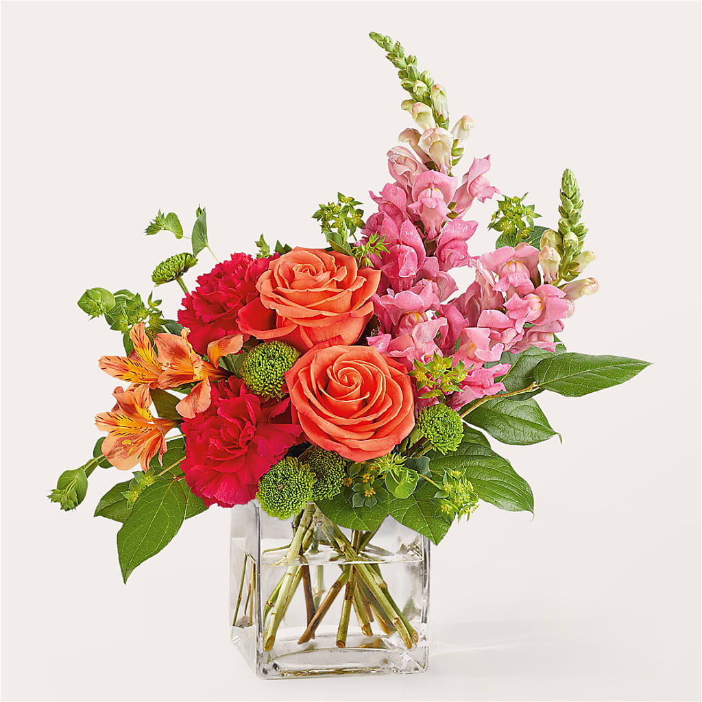 Cosmopolitan Bouquet – Petal Palace, Lamesa TX