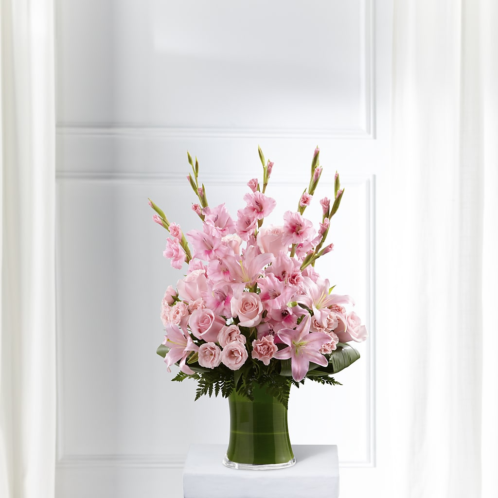 Lovely Tribute Bouquet – Petal Palace, Lamesa TX