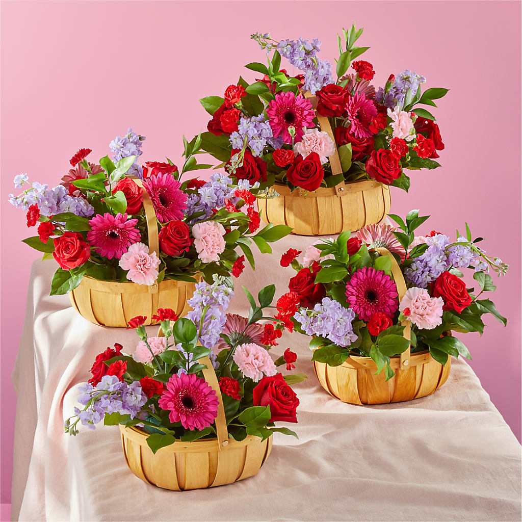 Pink Picnic Basket – Petal Palace, Lamesa TX