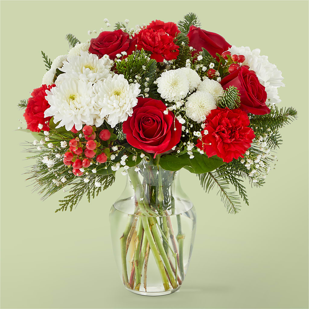 Chance of Flurries Bouquet – Petal Palace, Lamesa TX