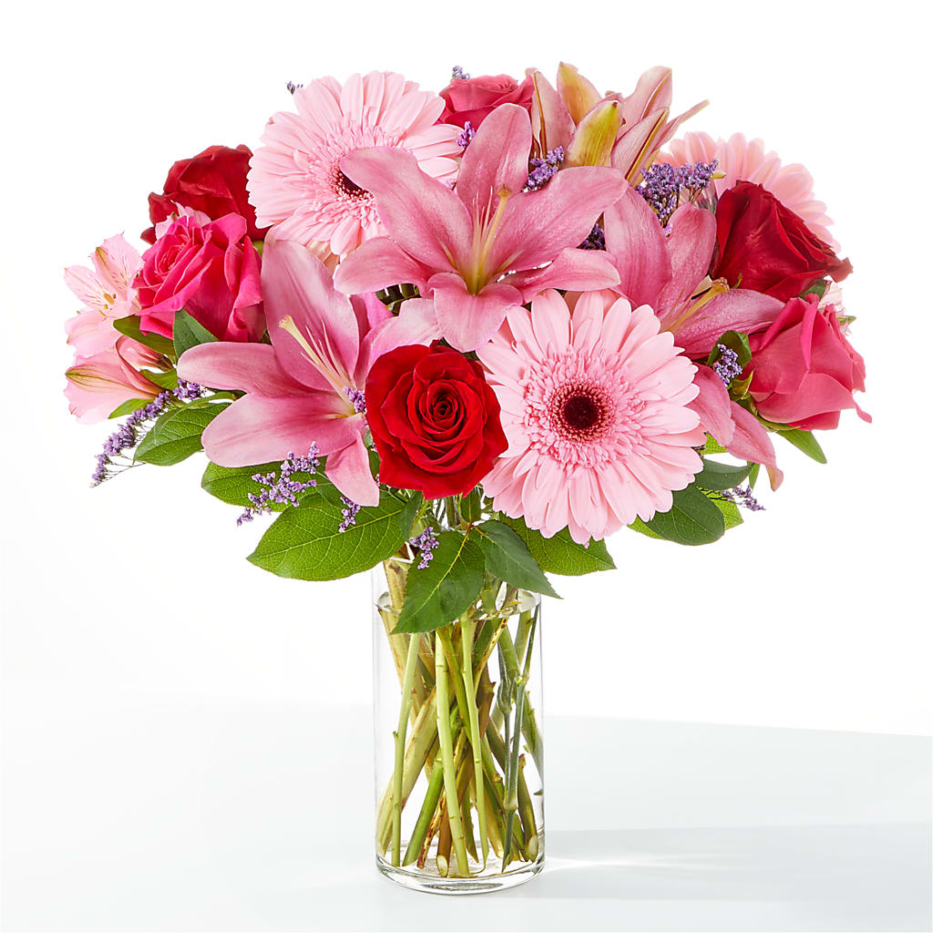 Lots of Love Bouquet – Petal Palace, Lamesa TX