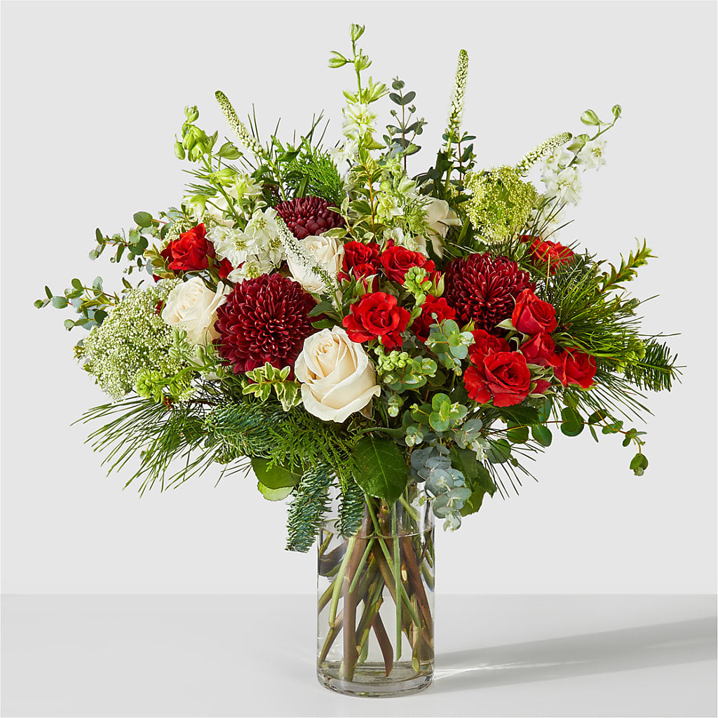 Favorite Traditions Bouquet – Petal Palace, Lamesa TX