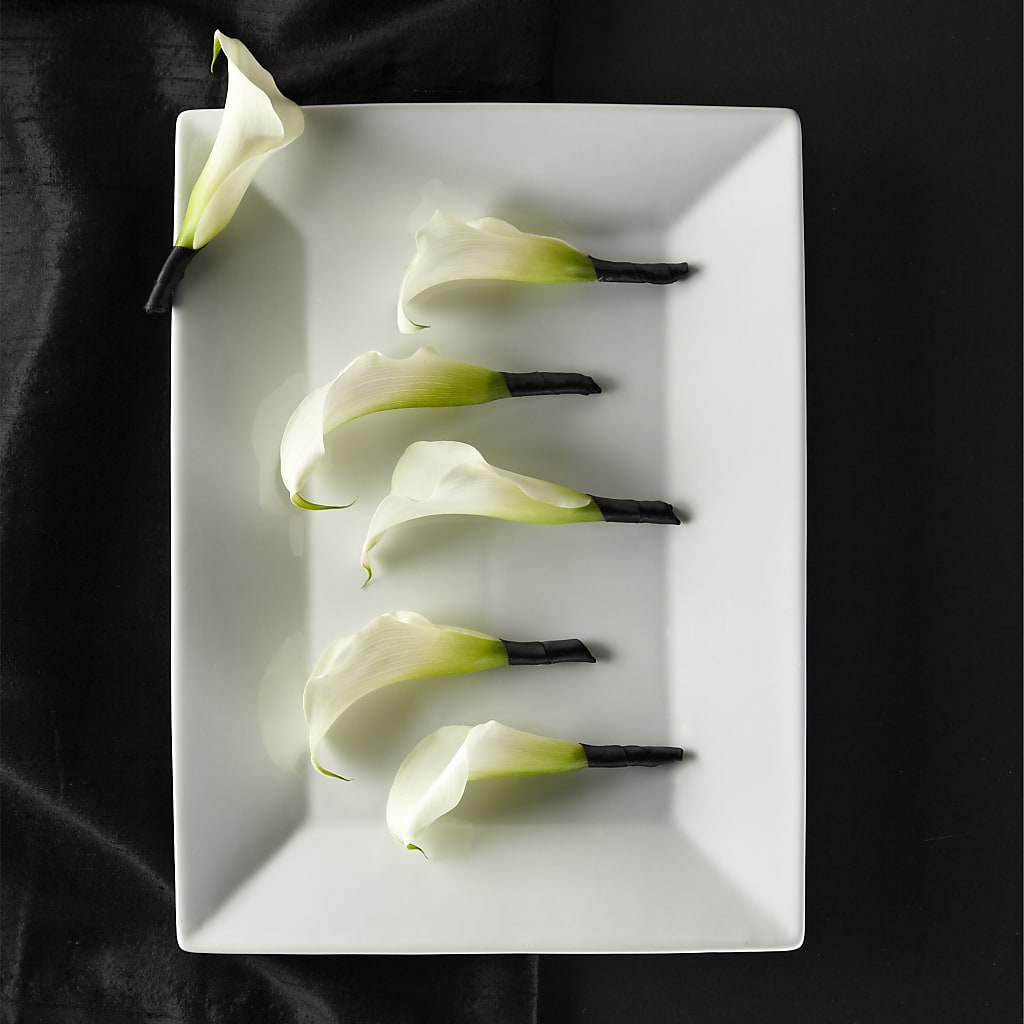 Calla Lily Promise Boutonniere – Petal Palace, Lamesa TX