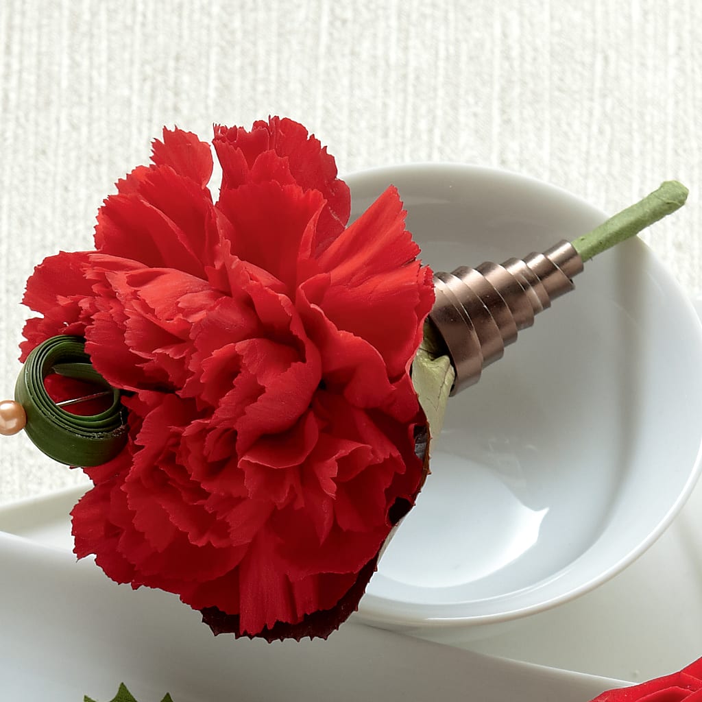 Red Carnation Boutonniere – Petal Palace, Lamesa TX