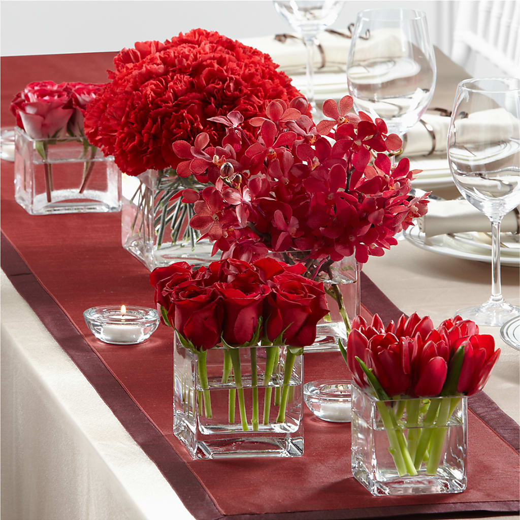 Modern Grace Centerpiece – Petal Palace, Lamesa TX