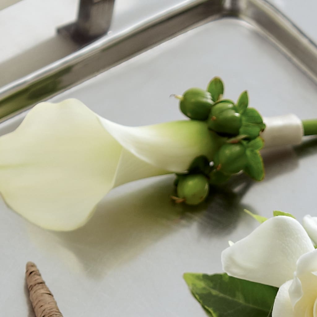 White Calla Boutonniere – Petal Palace, Lamesa TX