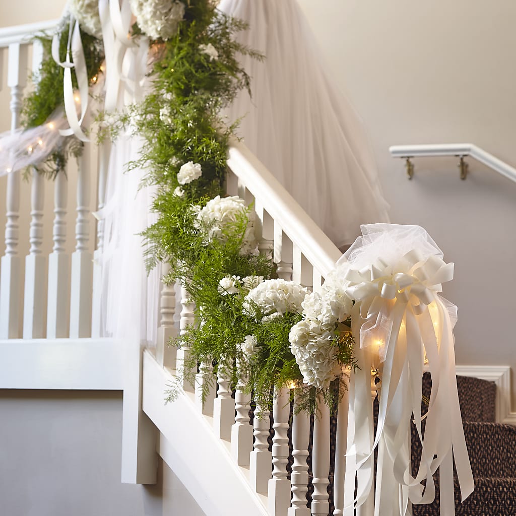 Champagne Dreams Garland – Petal Palace, Lamesa TX