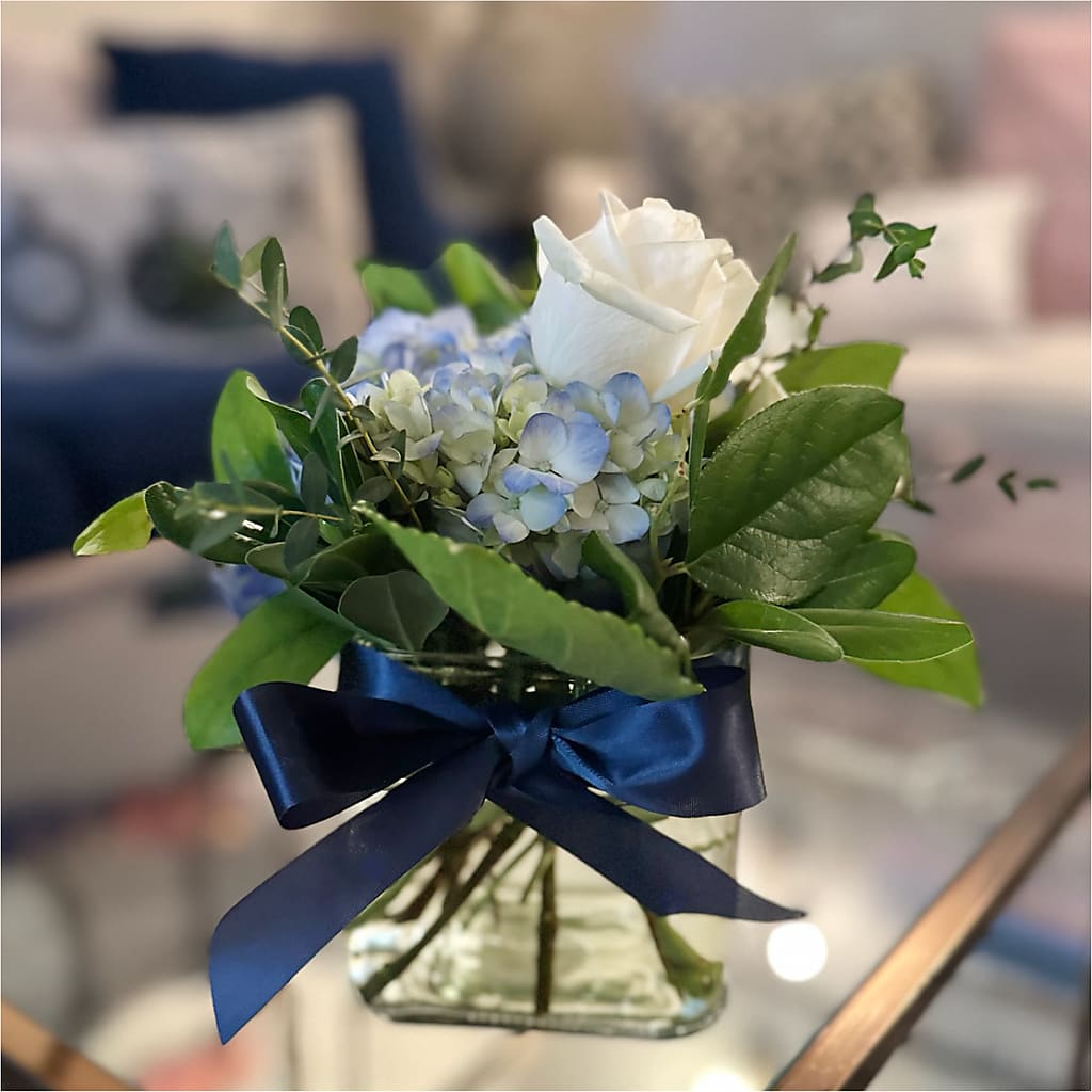 Sky Blue Delight Bouquet –  Petal Palace, Lamesa TX