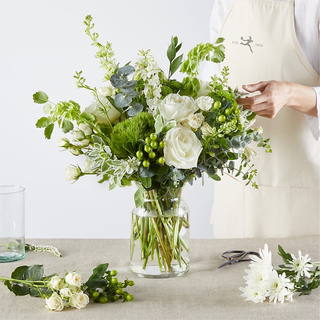 Irish Garden - A Florist Original –  Petal Palace, Lamesa TX