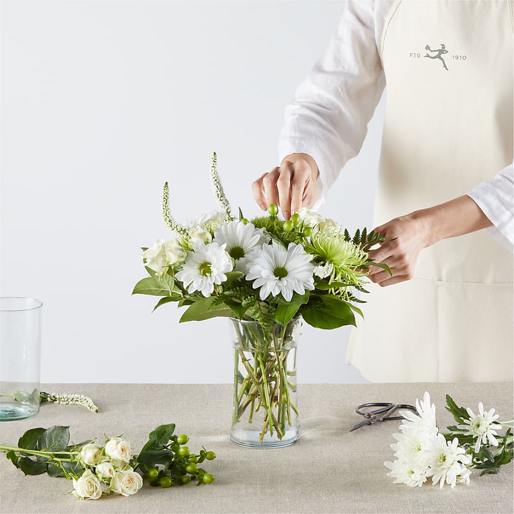 Irish Garden - A Florist Original –  Petal Palace, Lamesa TX