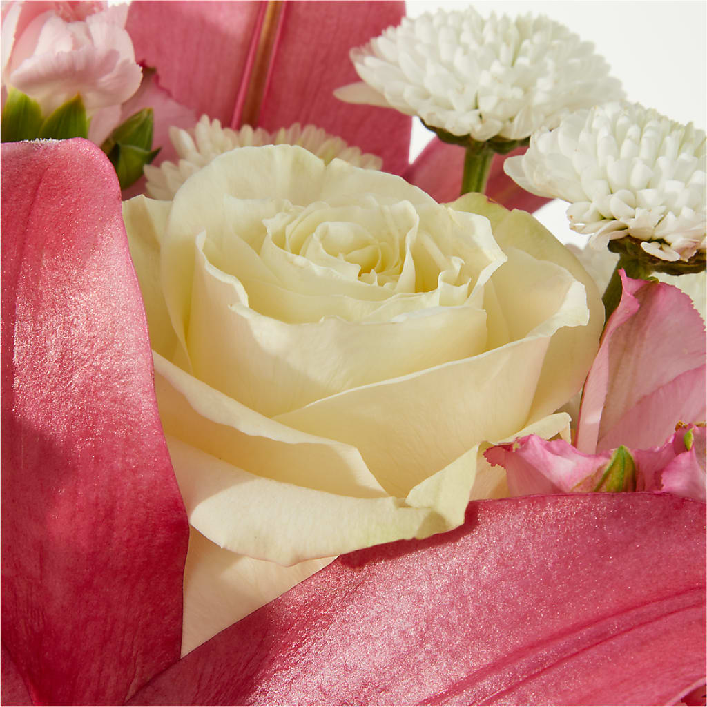 Piece of Cake Bouquet –  Petal Palace, Lamesa TX