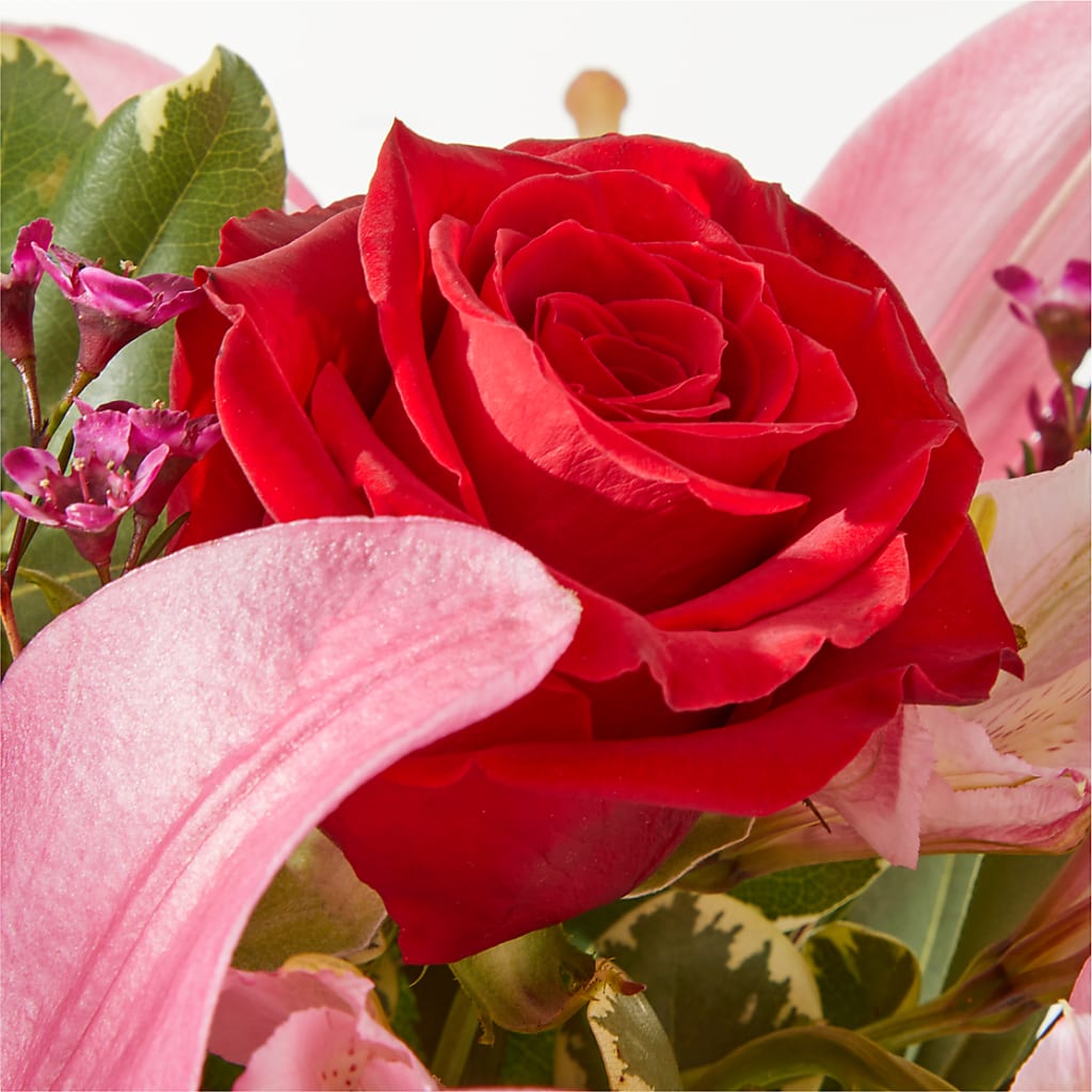 Lucky in Love Bouquet –  Petal Palace, Lamesa TX