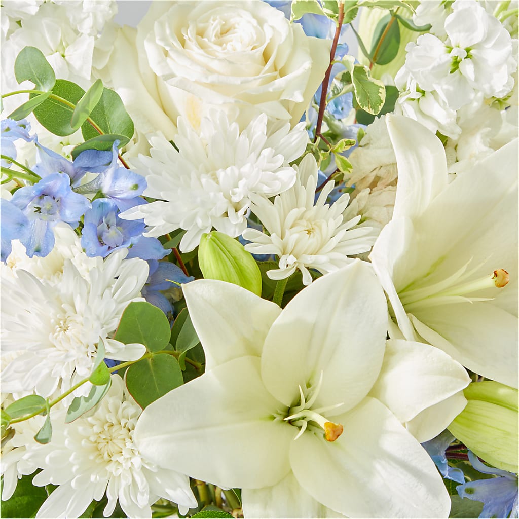 Peace of Mind Bouquet –  Petal Palace, Lamesa TX