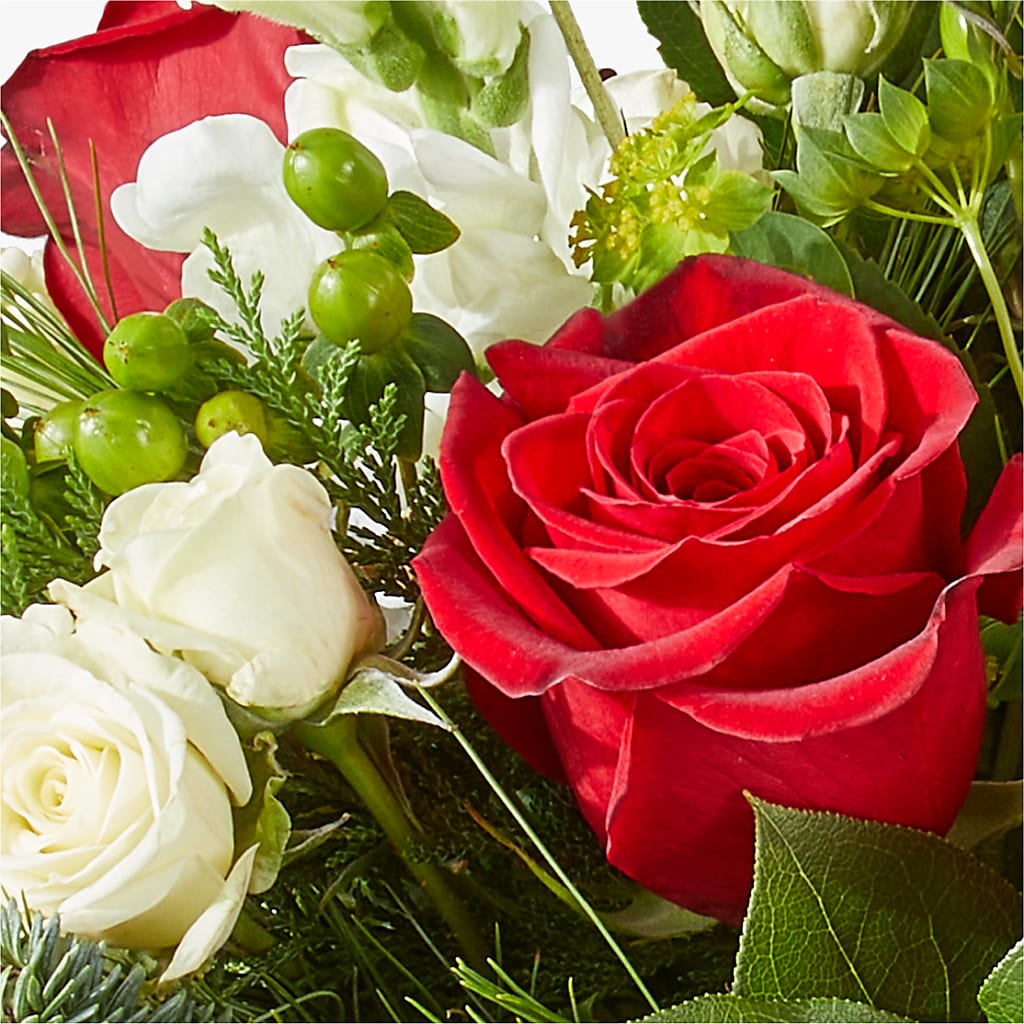 Deck the Halls Bouquet –  Petal Palace, Lamesa TX