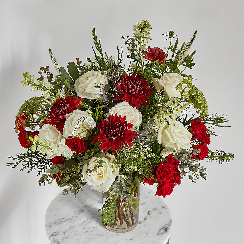 Favorite Traditions Bouquet –  Petal Palace, Lamesa TX